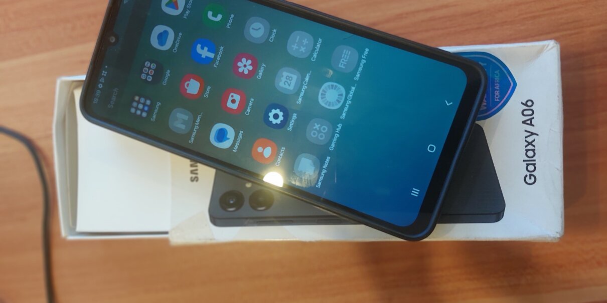 A06 4/128gb samsung