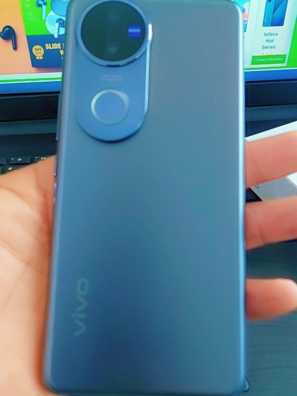 Vivo V50 12GB + 512GB