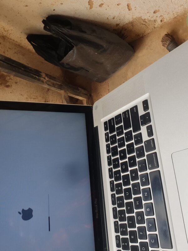 MACBOOK pro