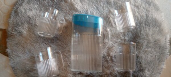 Acrylic jug & cups