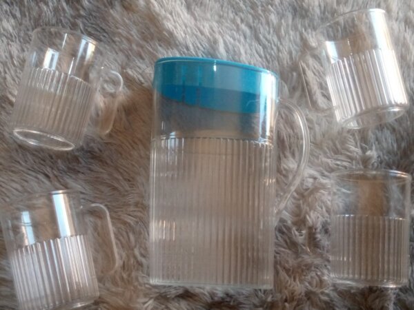 Acrylic jug & cups