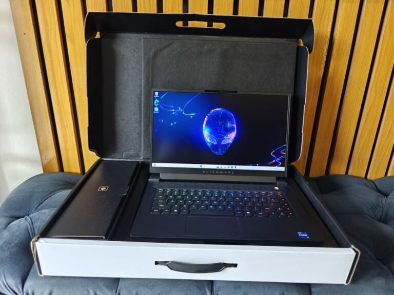 Brandnew laptop sealed(box open to confirm) alienware m16 r2 gaming laptop