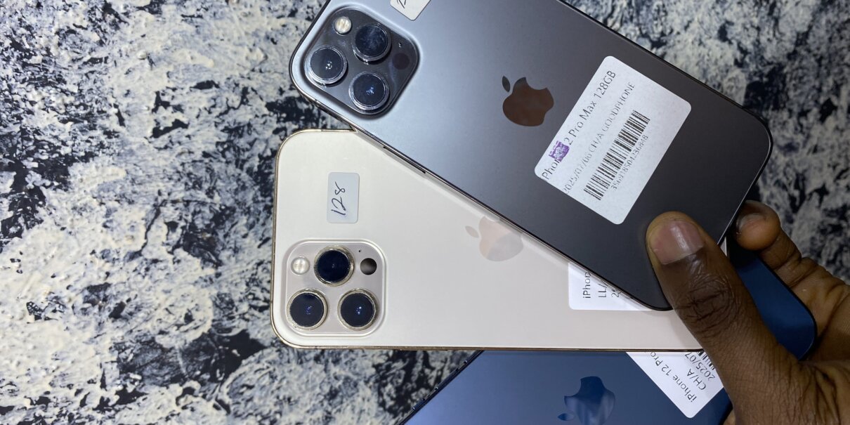 Used iphone 12 pro max – excellent condition, no defects, uk model