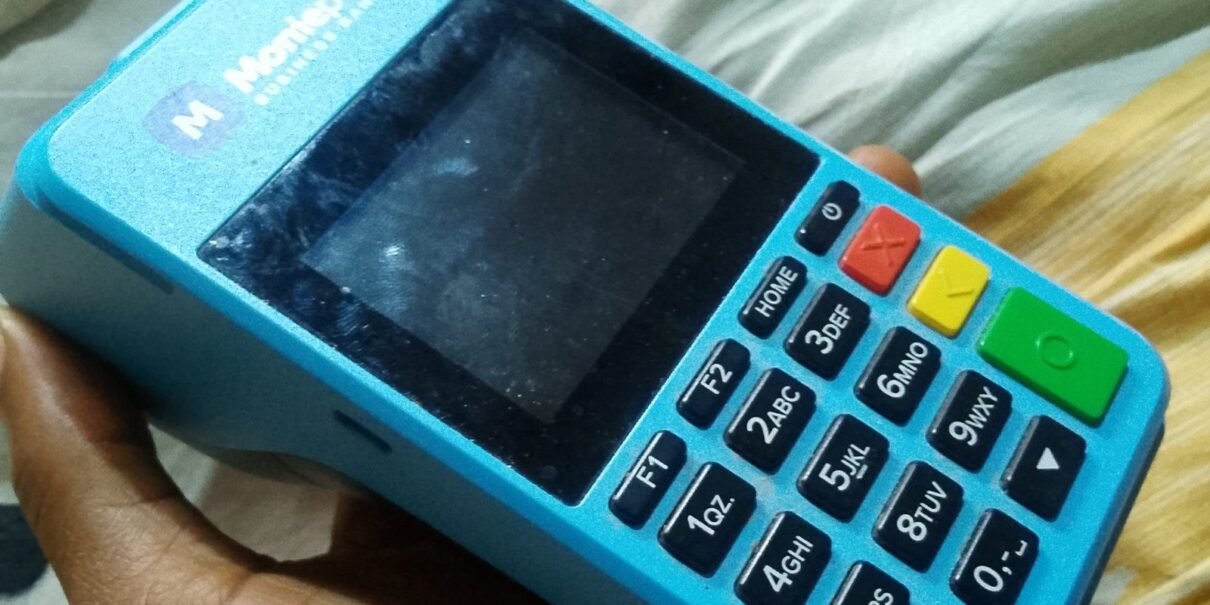 Moniepoint mfb pos Moniepoint mfb pos terminal for business use