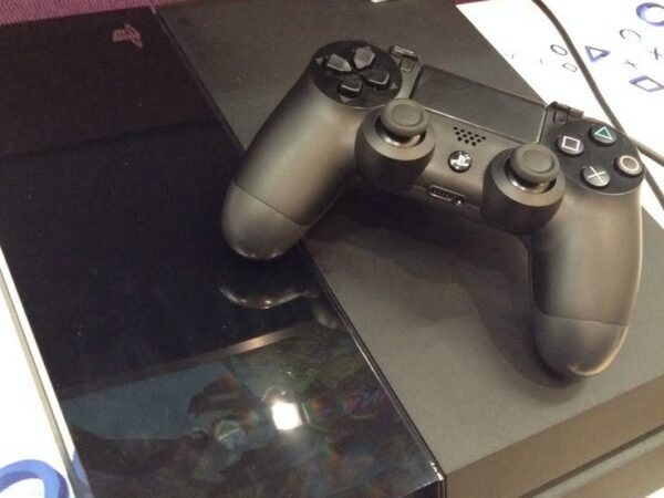 Play station 4. PS4