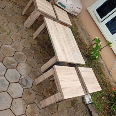Centre table/ side stools