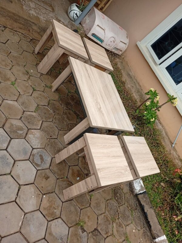 Centre table/ side stools