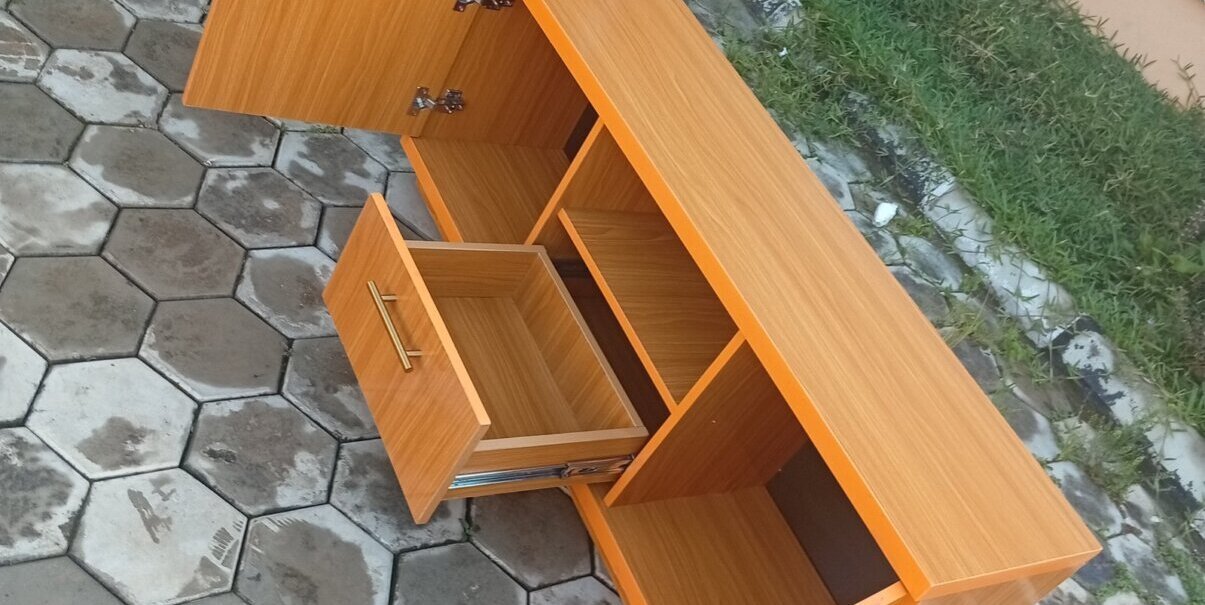 Tv console