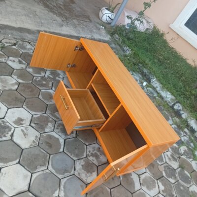 TV CONSOLE