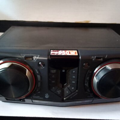 LG XBOOM 950W HIFI HOME THEATER MODEL CL65D