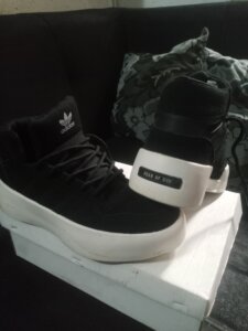 Adidas Fear of God 86 Lo