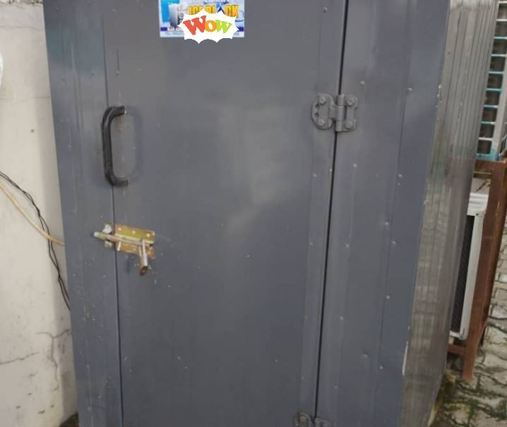 Barely used iceblock making machine