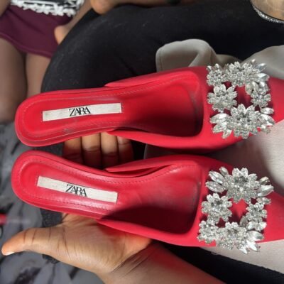 Cover front heels