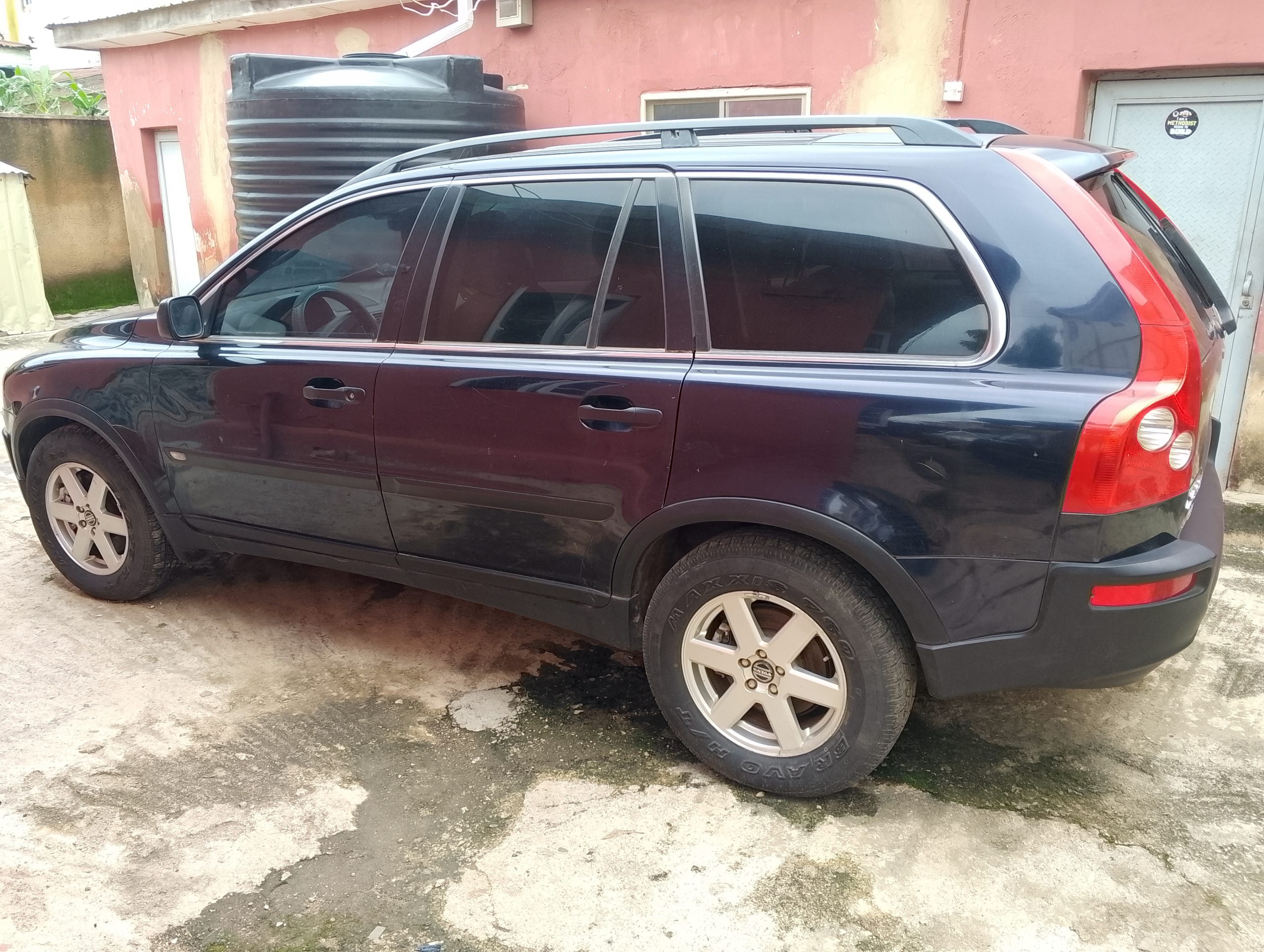 Volvo xc 90 Neatly used 2006 model