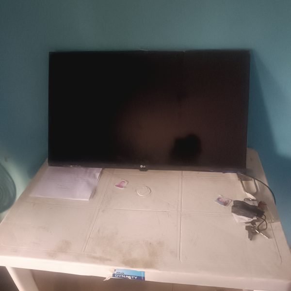 LG UHD SMART TV