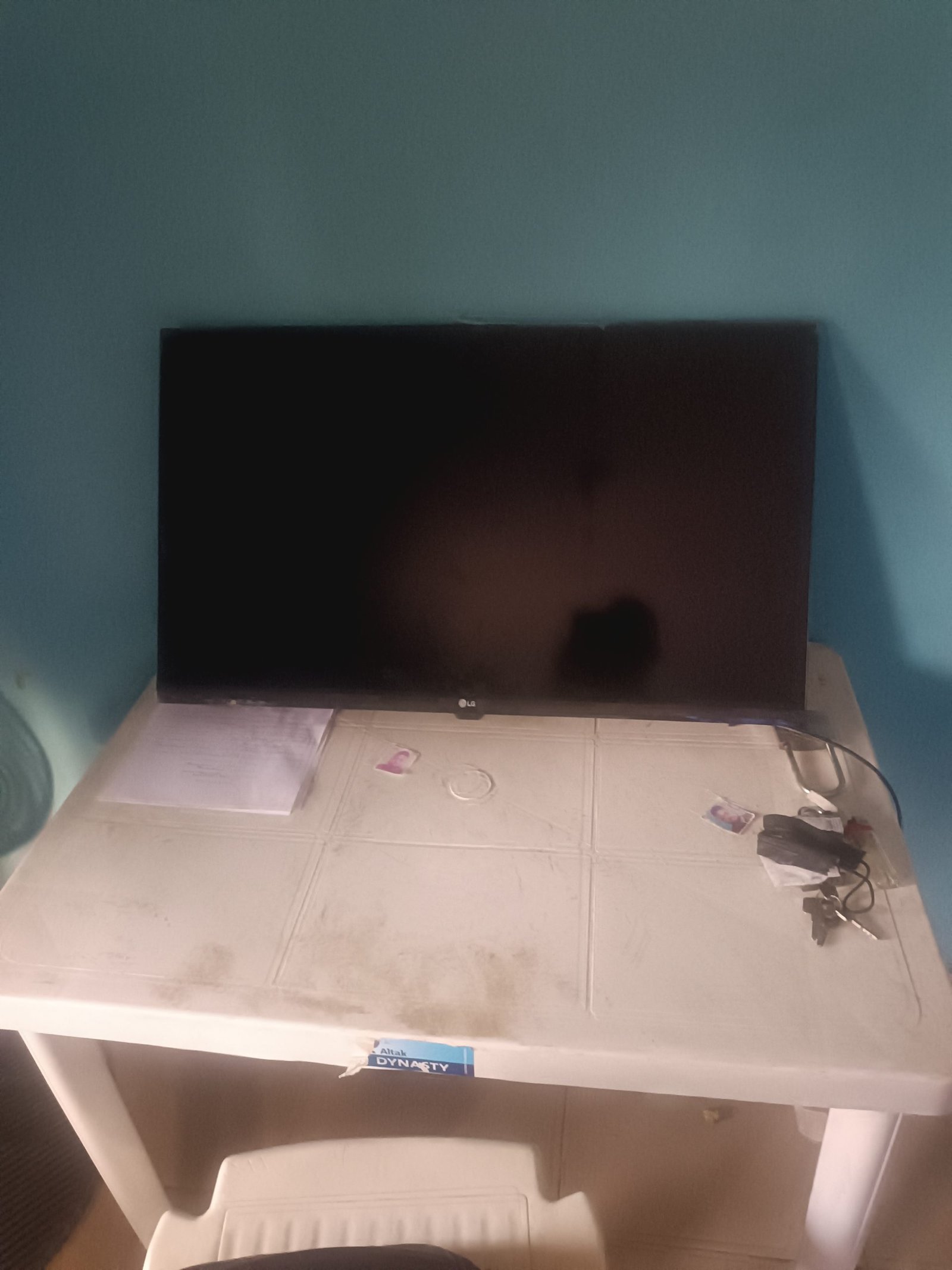 LG UHD SMART TV