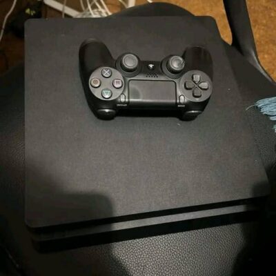 Playstation 4 5 games(FC26 included) 1 joystick