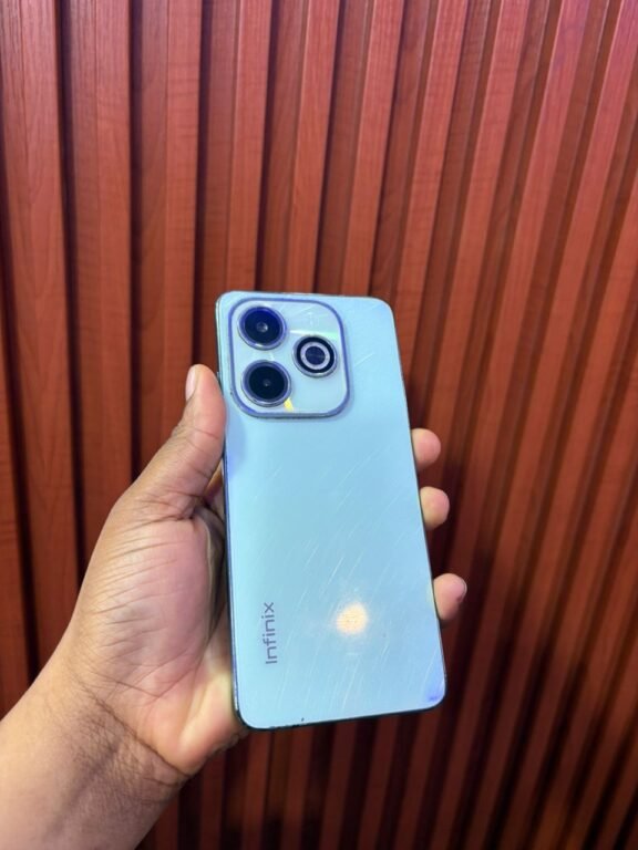 Infinix hot 40i 4/128gb