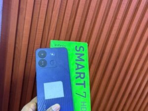Infinix smart 7 4+4/128gb