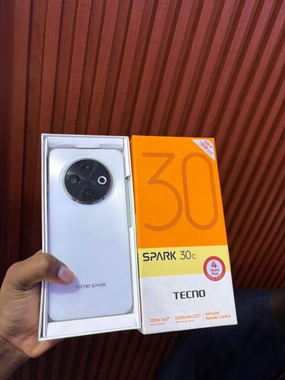 Spark 30c 4/128gb