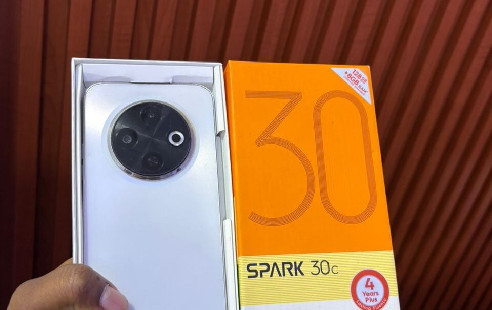 Spark 30c 4/128gb Spark 30c 4/128gb