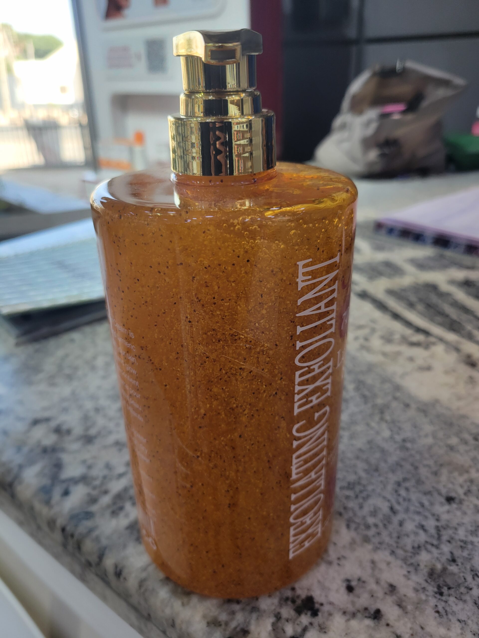 Golden glow body wash