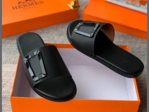 Enny Fashion Spot 👟 Stylish Fully Boxed Footwear – Sizes 38–46 – DM to Order