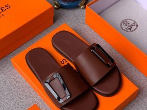 Enny Fashion Spot 👟 Stylish Fully Boxed Footwear – Sizes 38–46 – DM to Order