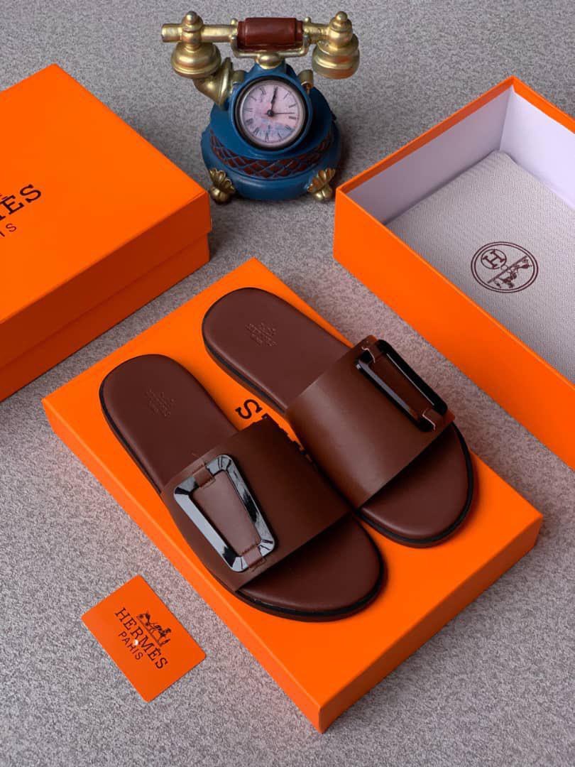 Enny Fashion Spot 👟 Stylish Fully Boxed Footwear – Sizes 38–46 – DM to Order