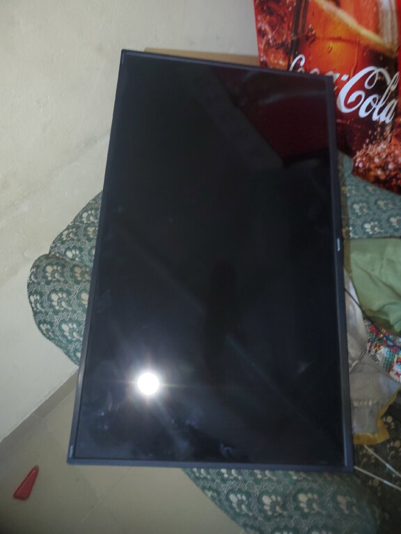 Smart 40 inches tv foe sale