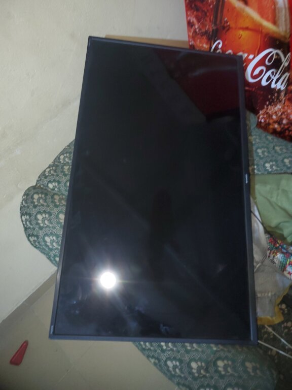 Smart 40 inches tv foe sale