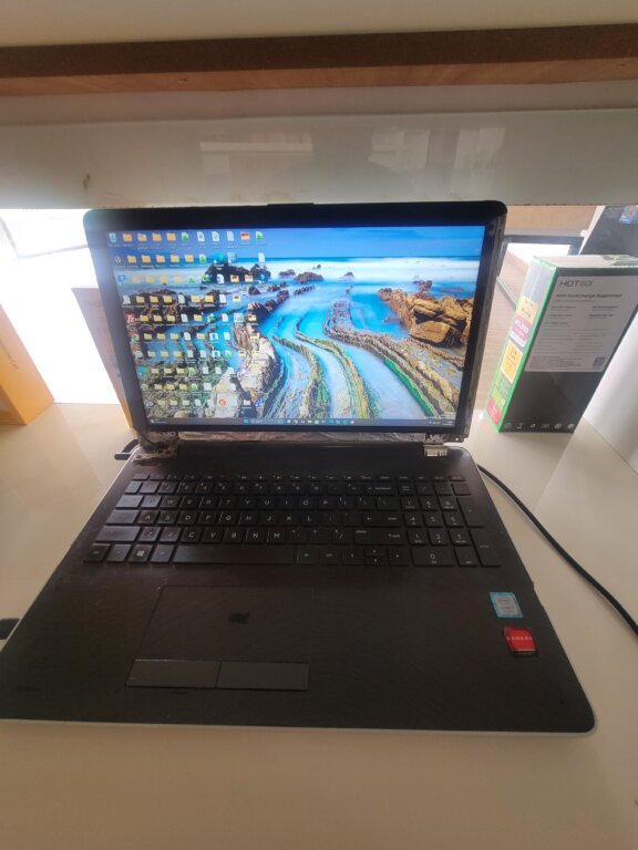 Hp 15-bs0xx core i7 8/256GB Ssd