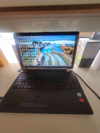 Hp 15-bs0xx core i7 8/256GB Ssd