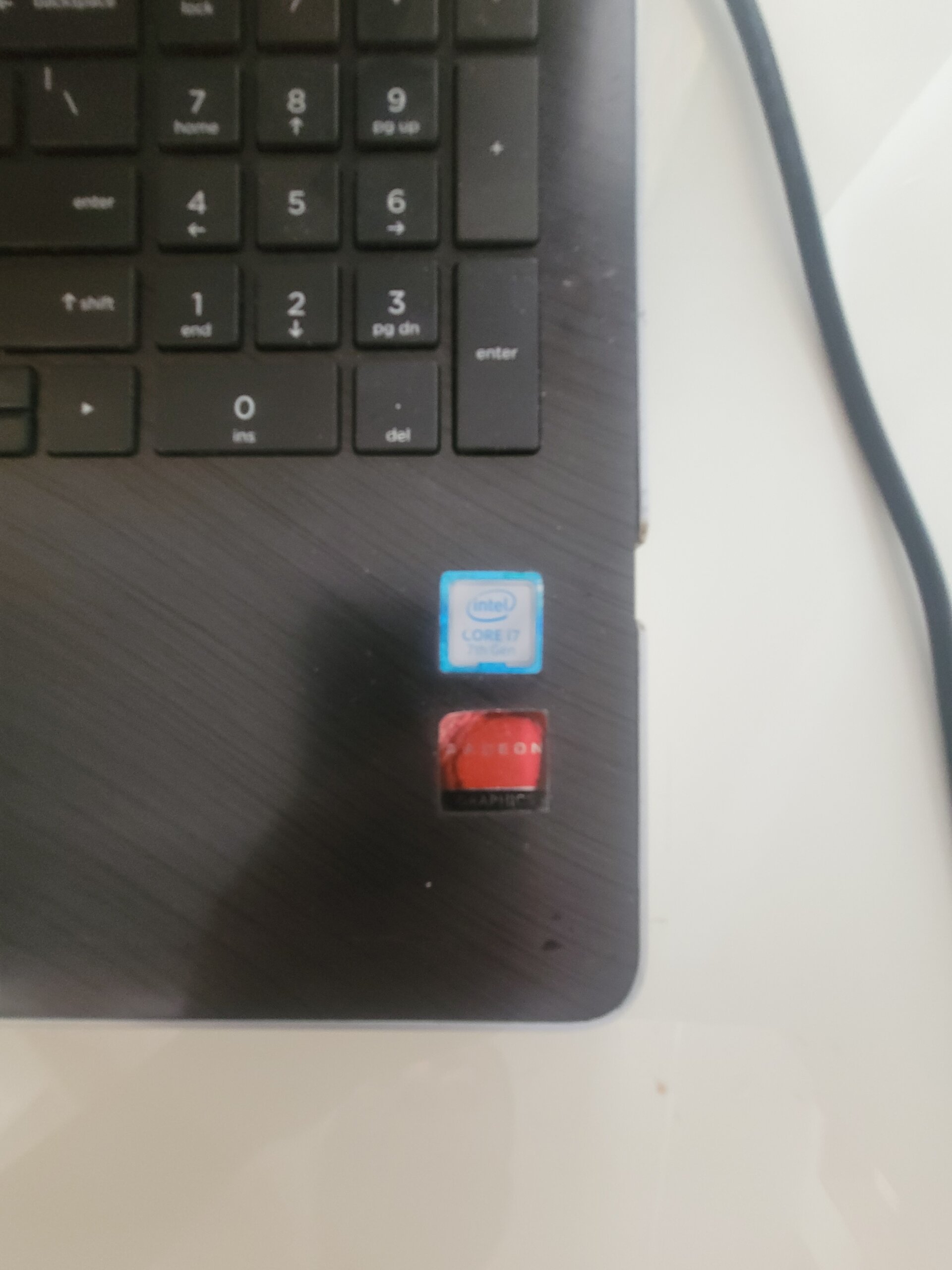 Hp 15-bs0xx core i7 8/256GB Ssd