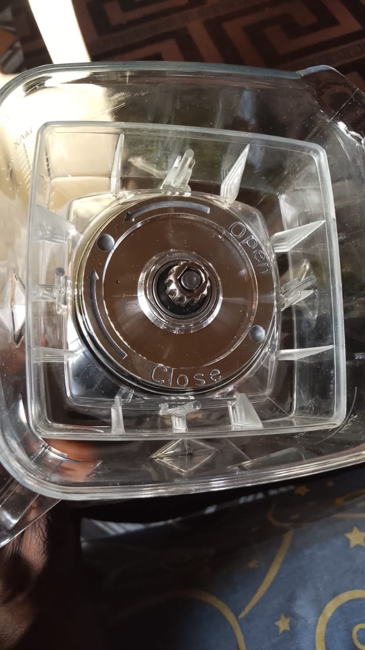 2L Silvercrest electronic blender with extra container for crucibles