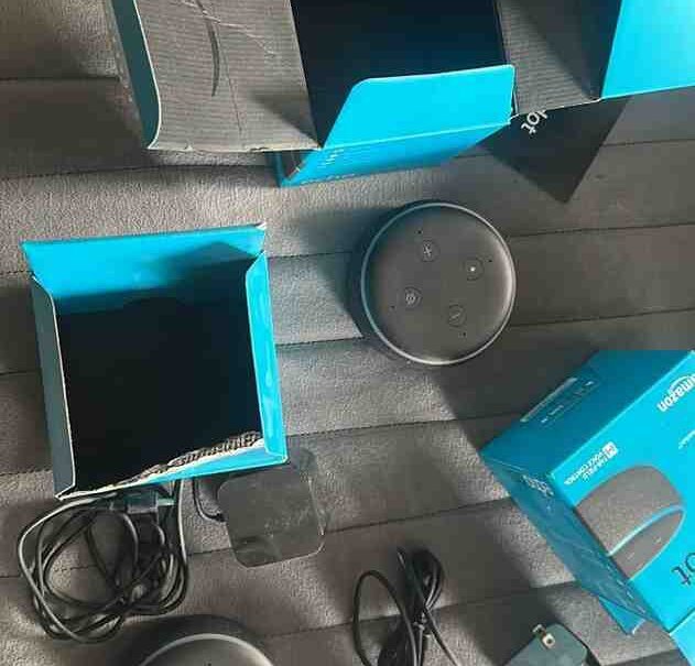 Alexa echo dot speakers