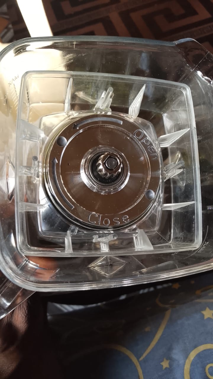 2L Silvercrest electronic blender with extra container for crucibles