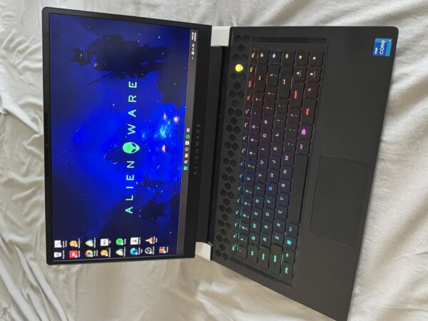 Alienware x15 R2 1TR 16gb ram