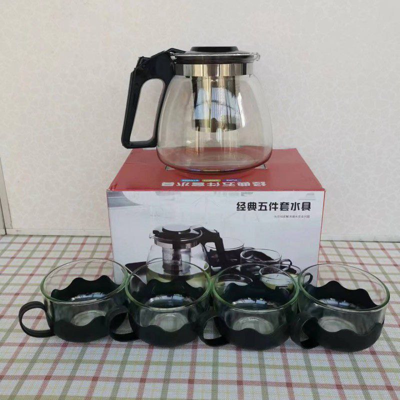 Tea pot with 4 cups