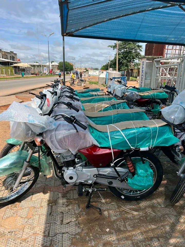 Bajaj Boxer