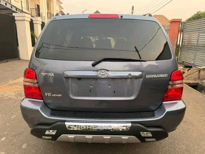 2004 Toyota Highlander