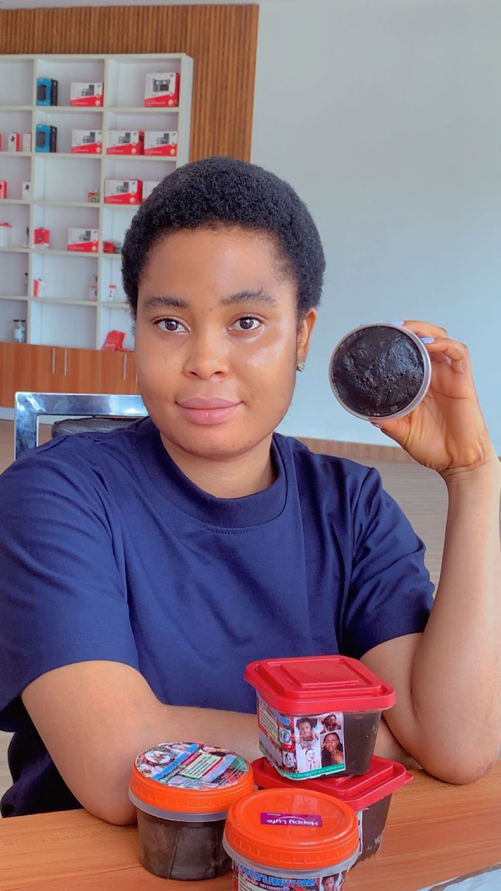 AIMS HOLDS Fruity Soap