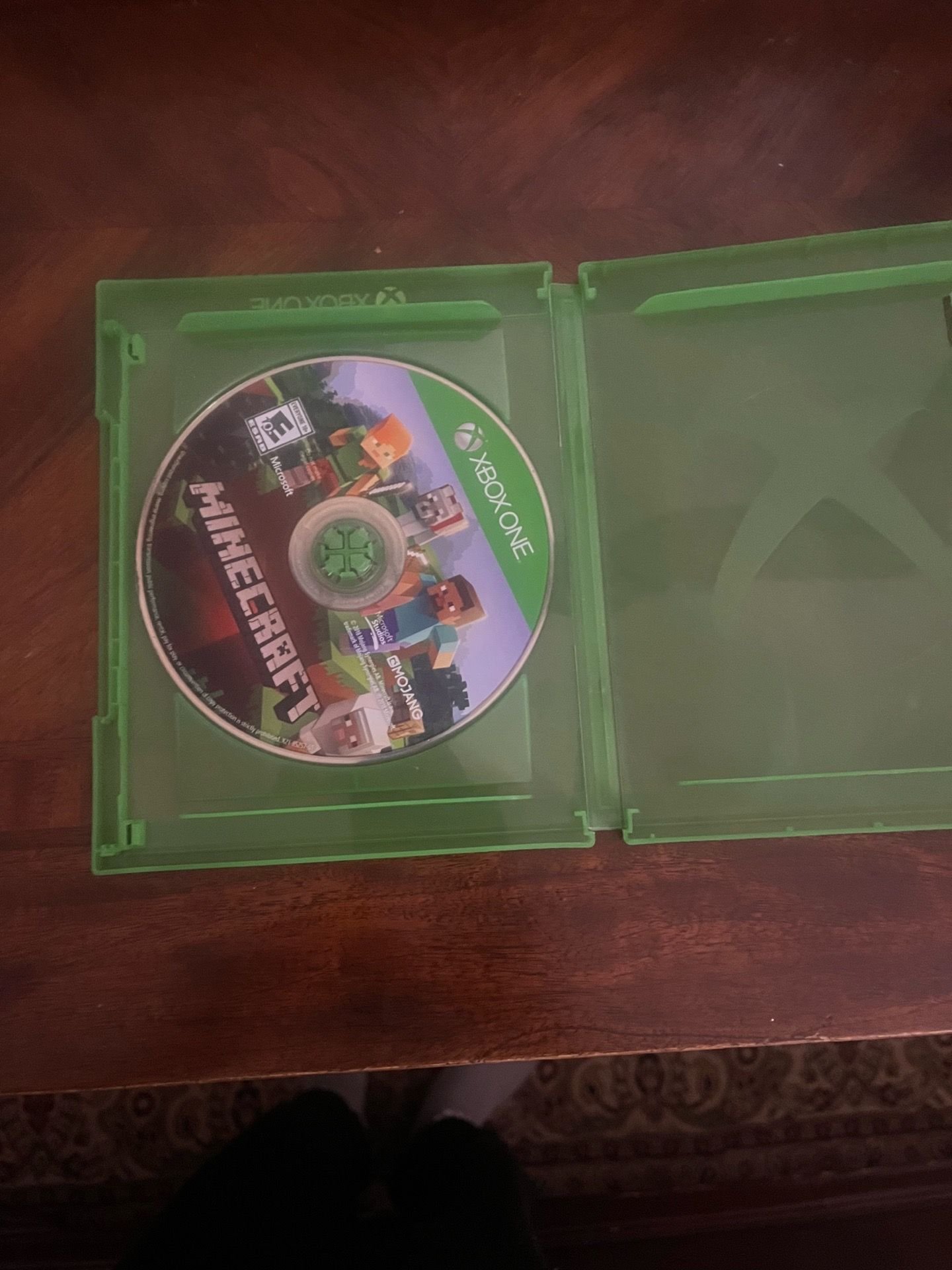 Xbox One S + 3 Games + Mineral Camo Controller