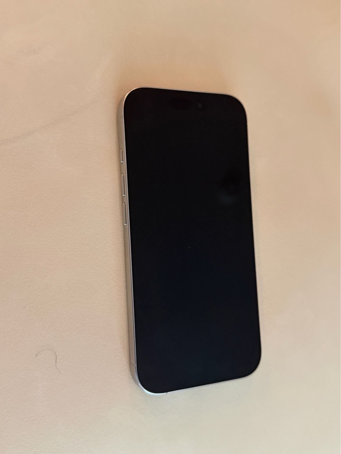 iphone 16 pro