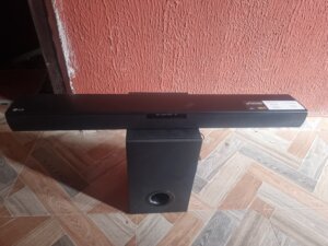 LG SCQ1 2.1 ch 160W Soundbar with Wireless subwoofer, Remote and Optical connection