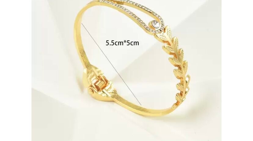Women’s jewelry