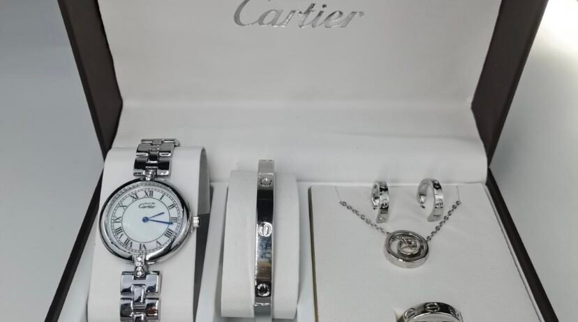 Women’s jewelry