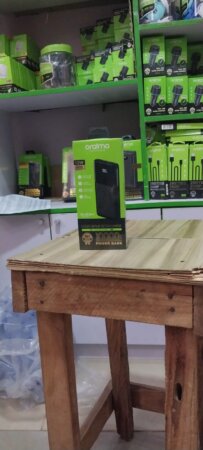 Oraimo 10,000mAh power Oraimo 10,000mAh power bank toast 10 byte.opb-p120d
