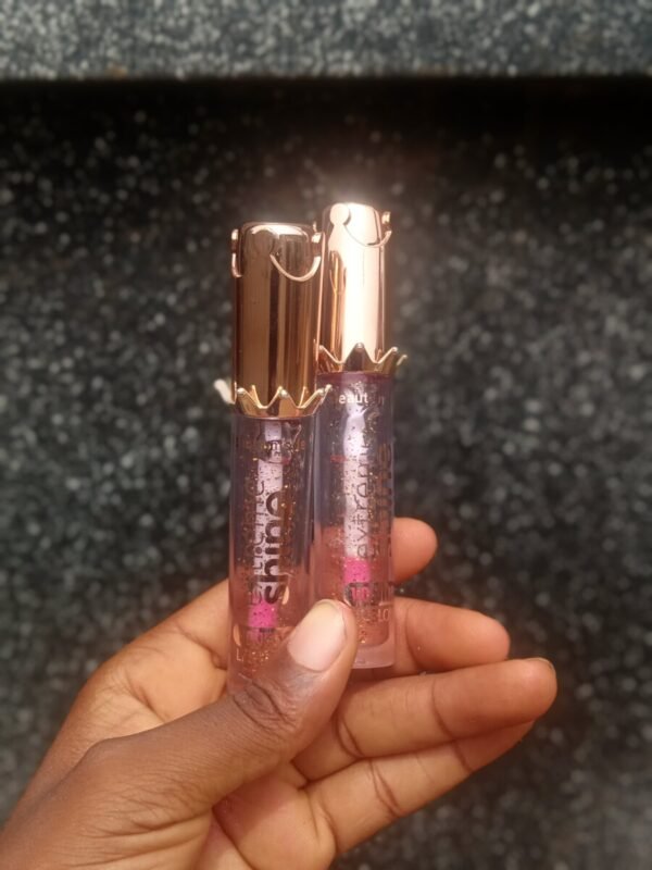 Lip oil and lip gloss