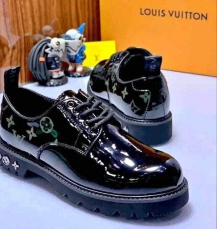 Men’s Shoe Men’s Shoe